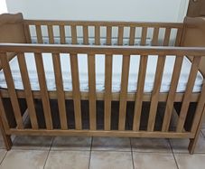 Cot bed