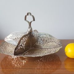 Vintage silver-plated serving dish/candy dish