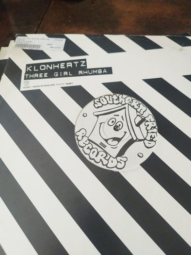 5e 12s >> house / techno / hip-hop / drum n bass / disco edits / breaks etc 12" clearance