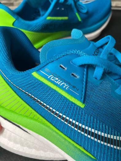 New Saucony Azura