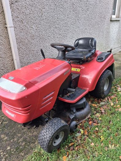 Jonsered ride-on lawn mower
