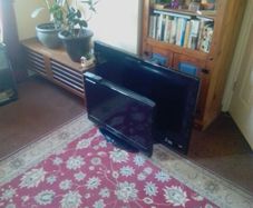2 tv 52 inch and 32 in