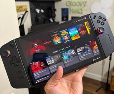 Lenovo Legion Go 512GB - Bazzite (SteamOS-like) + Screen Protector