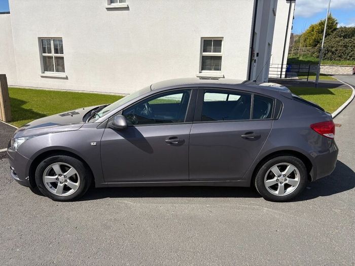 Chevrolet Cruze 2012 Nct & Taxed & Service History