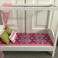 Our Generation Four Poster Bed
