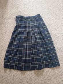4-Piece girl school uniform