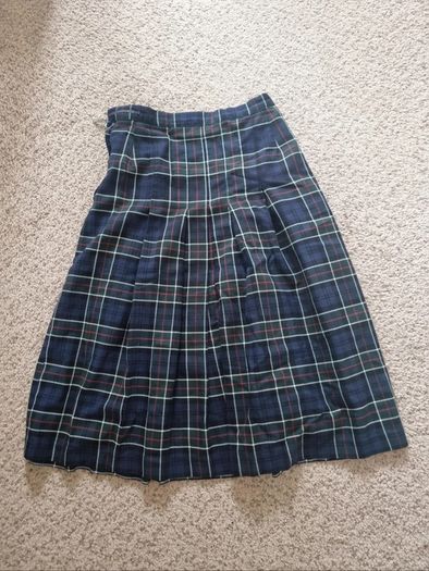 4-Piece girl school uniform
