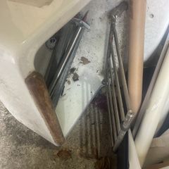 Belfast sink /. Butler