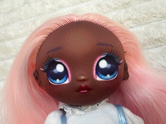 Na! Na! Na! Surprise Lila Lamb Teens Fashion Doll  aprox. 11" Used Please see photos