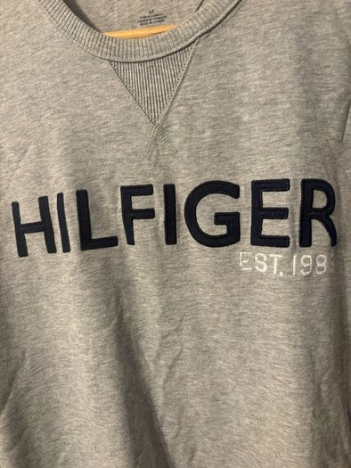 Tommy Hilfiger grey t shirt