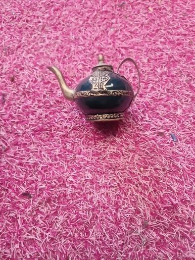 little tea pot