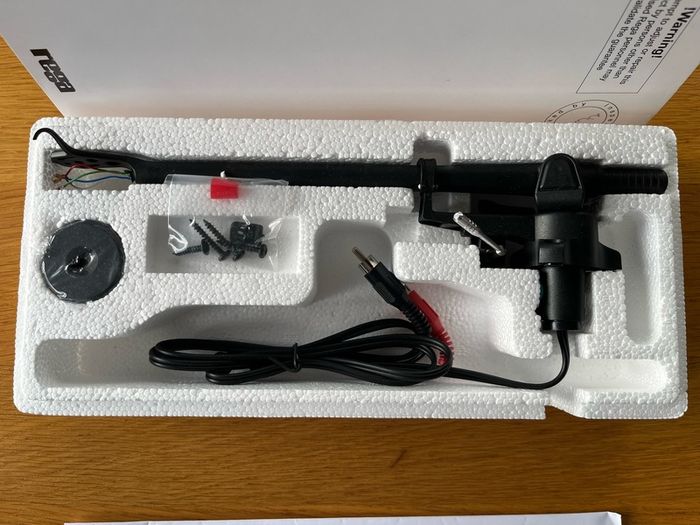 Rega RB220