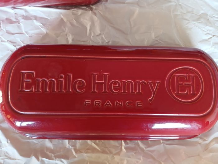 Emile Henry Large Loaf Baker, Excellent Condition
