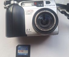 Olympus Camedia C-2000