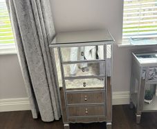Mirrored 5 drawer unit