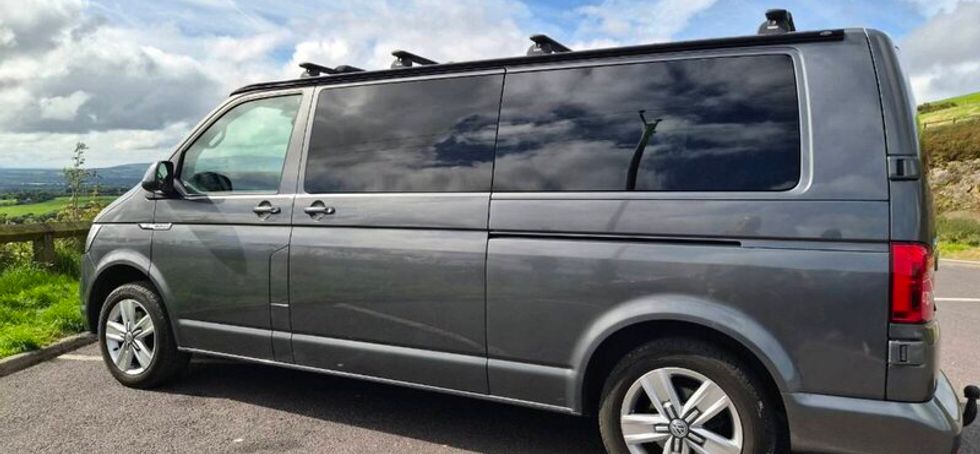 VW Transporter 5seats Automatic 4MOTION Immaculate