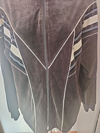 Dark brown/black velvet Kaja zipped jumper size XXXL UK20/22 Perfect condition Postage included