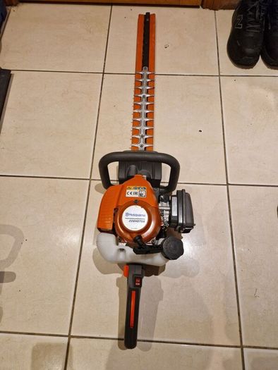 Husqvarna 226HD75S