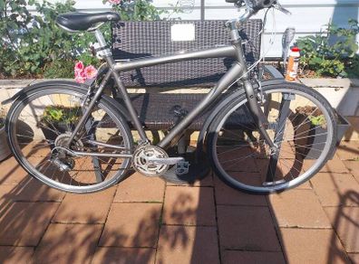 Hybrid bike giant crs 4 hybrid serviced excellent condition