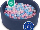 Baby Ball Pit with 200 balls