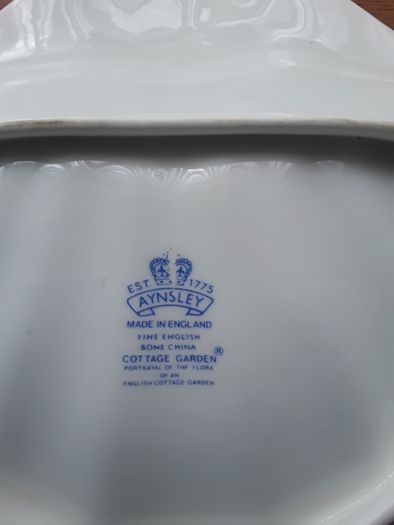 collectible crockery