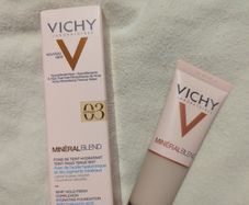Vichy mineral foundation 03 with Hyaluronic acid