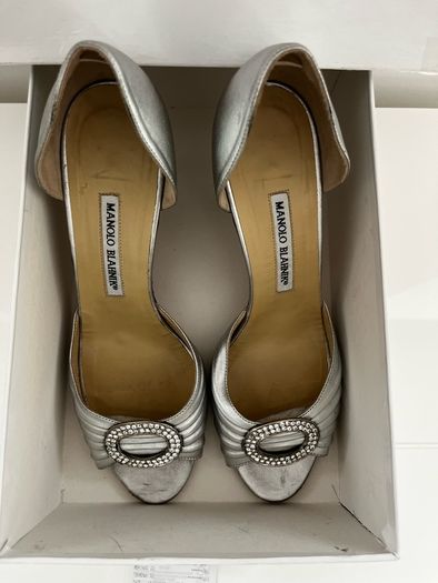 Manolo Blahnik Carrie silver shoes