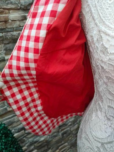 Cute Red and White Gingham check blazer size 8