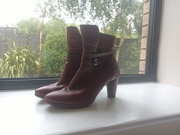 ECCO boots
