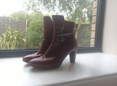 ECCO boots