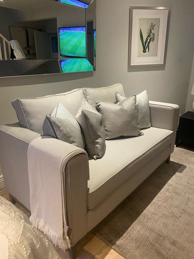 Absolute Bargain Bespoke Beautiful 2 seater sofa fromSarah Louise interiors Dundrum Final Reduction