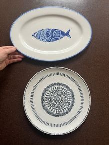 2 large Serving dishes / platters