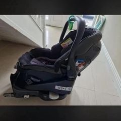 car seat with iso fix