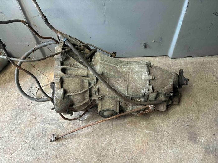 Mercedes W123 Parts