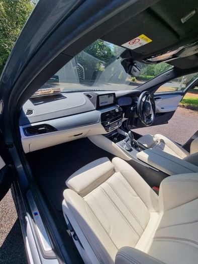 BMW 5-Series M Sport Plus 2020 (202)