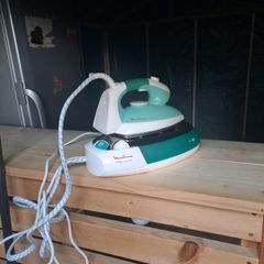 Moulinex Aquaplus Steam Iron