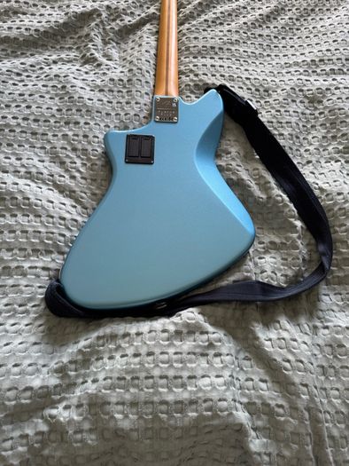 Fender Player Plus Meteora Bass Opal Spark