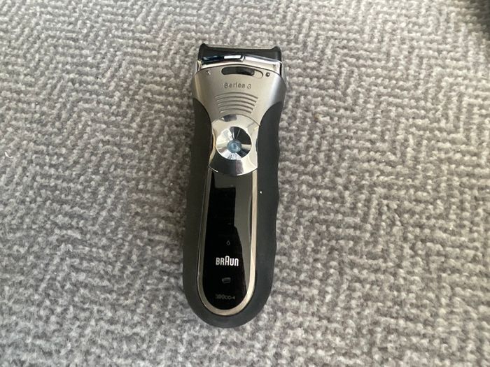 Braun Series 3 Shaver kit