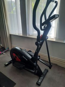 Reebok ONE GX40S Cross Trainer. Excellent Working Condition