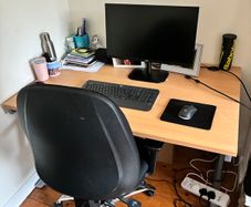 Wooden-effect office/study desk with sturdy grey metal legs
