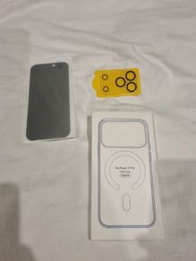 I phone 17 Pro Bundle