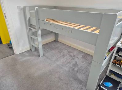 Grey captains bunk