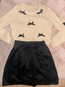 Girls Jumper & Skirt 12yrs Brans New