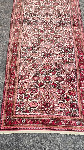Pretty Vintage Persian Malayer Hand knotted Runner Wool Rug