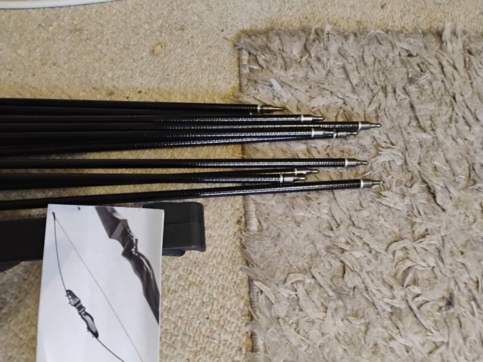 New Straight Bow and Arrows