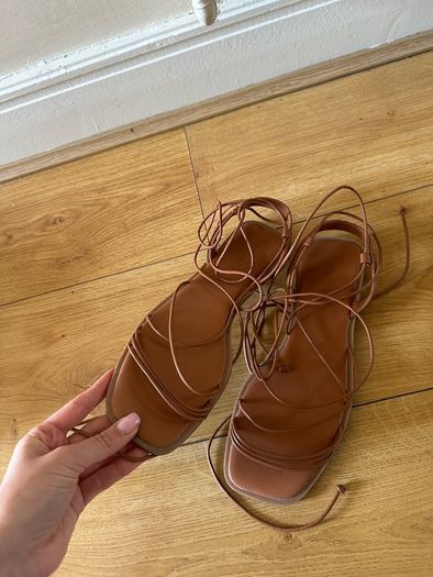 Immaculate Gladiator sandals
