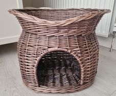 Wicker Cat basket