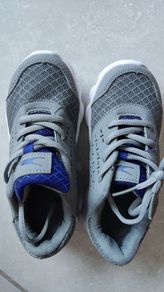 kids boys trainers
