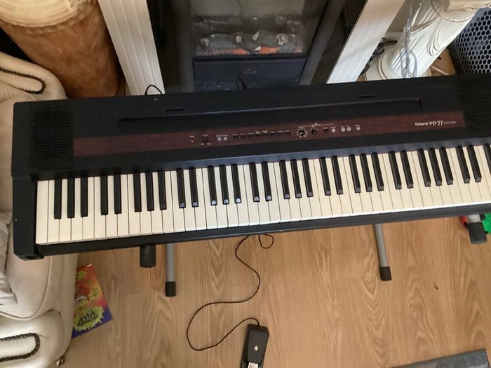 Roland Digital keyboard Piano (76 weight keys) in good condition