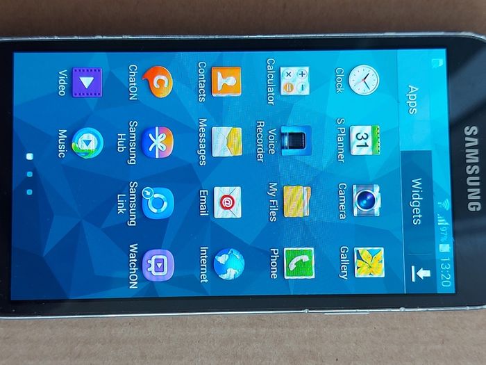 Samsung Galaxy S4 mini, 8gb, Model GT-I9195, in excellent cosmetic and working condition